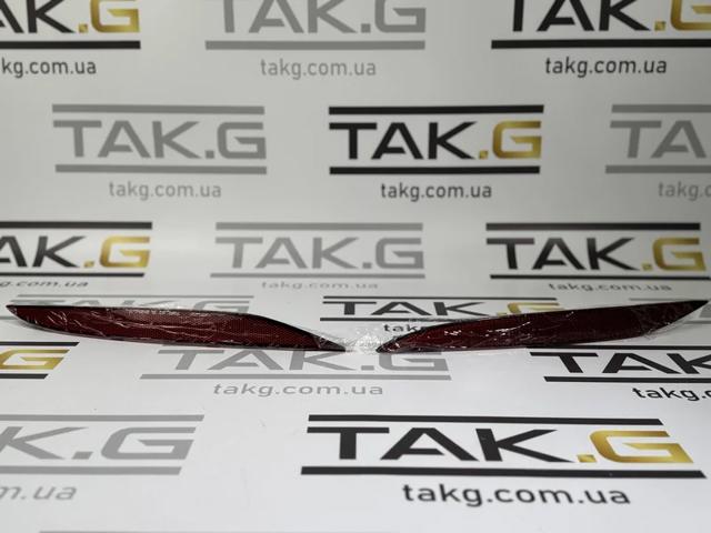 Правий катафот бампера Tesla 103434300C ціна, від 12.90 USD