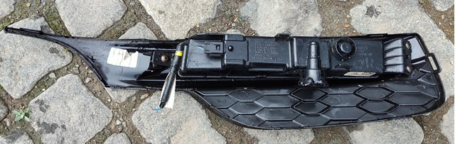 Заглушка/ решітка протитуманних фар бампера переднього, права 71109T2MT61 Honda