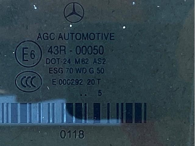 Скло заднє праве XYG GS4627D304 ціна, від 28.71 USD