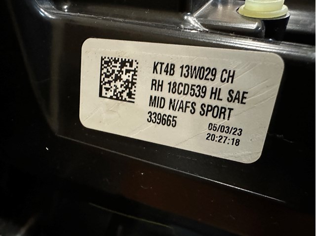 Купити KT4B13W029CH Ford Права блок фара
