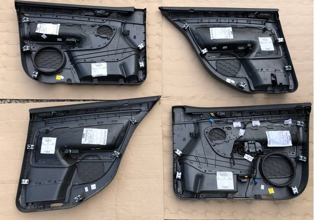 Термошумоізоляція задніх дверей VAG 1K6867211 ціна, від 28.44 USD