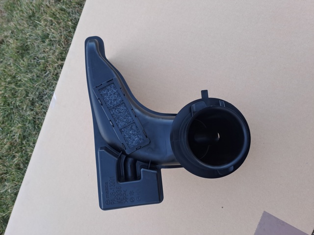 PAJ813200A Mazda Повітрозабірник повітряного фільтра