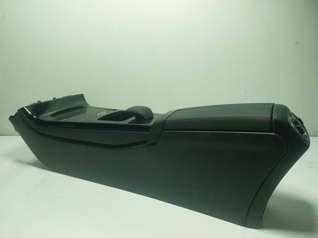 A1776806603 Mercedes Підлокітник заднього сидіння