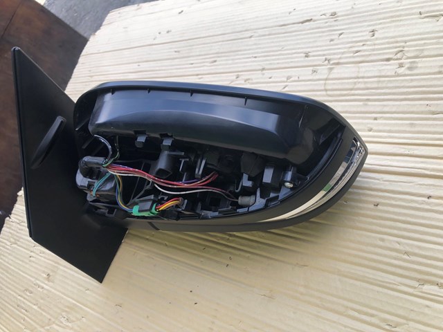 Ліве бокове дзеркало 8794042D40 Toyota