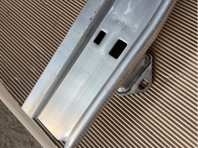  BMW 51129498652