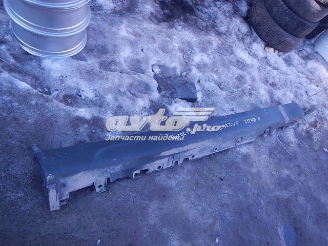 Накладка зовнішня (молдинг) порога, правий 51177294376 BMW
