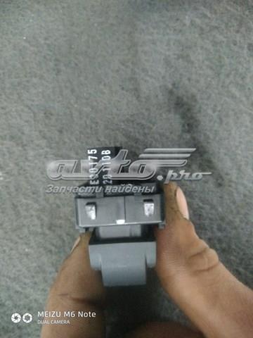 Купити 25550002R Renault (RVI) 