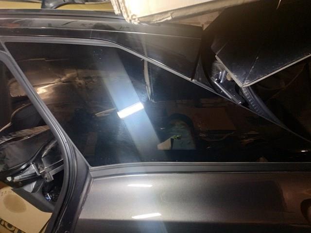 9810727680 Peugeot/Citroen Скло кузова/багажного відсіку, ліве