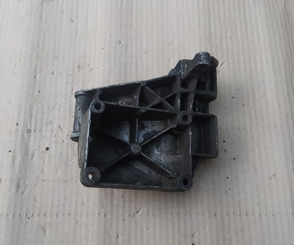Купити 17218659 BMW 