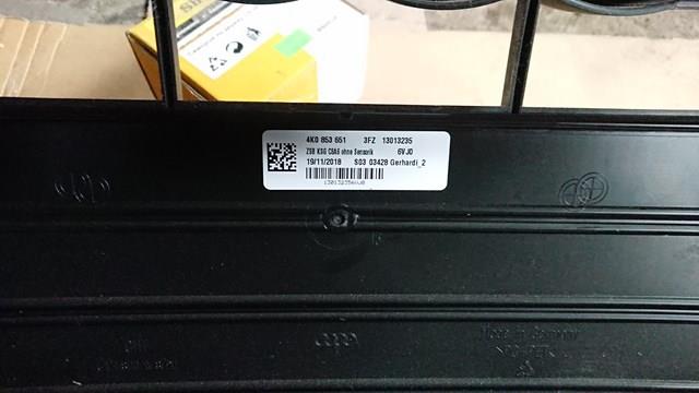 4K08536513FZ VAG Решітка радіатора