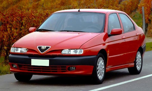 Автомобільне скло на Alfa Romeo 146  930