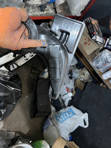 PAH913200A Mazda Повітрозабірник повітряного фільтра