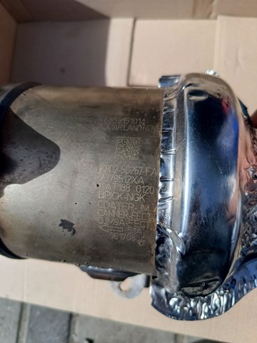 LR115623 Land Rover 