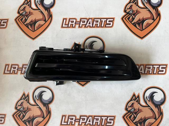 Накладка бампера переднього, ліва Land Rover LR061233 ціна, від 31.15 USD