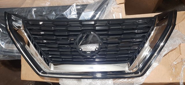 Купити 623106RR1B Nissan/Infiniti Захисна решітка радіатора