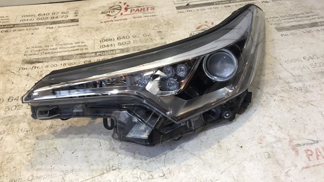 Фари Toyota 81170F4031 ціна, від 368.22 USD
