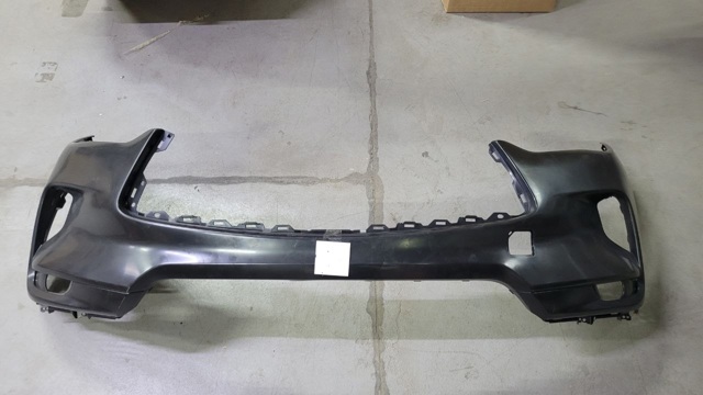 Передній бампер 620225NK0J Nissan/Infiniti