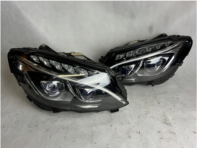 Купити A2059063204 Mercedes 