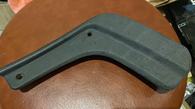 Бризковики задній, лівий Hyundai/Kia 86841K0000 ціна, від 20.01 USD