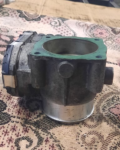 06B133062M Bosch Дросільна заслінка в зборі