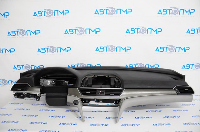 77100TVAA00ZA Honda Передня панель