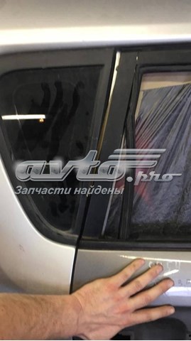 770042K060 Hyundai/Kia Двері пасажирські задні праві
