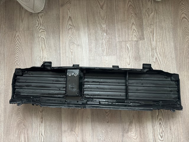 Жалюзі радіатора BMW 51745A1E918