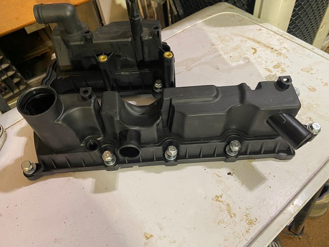 Кришка клапанна Hmpx HMPDS7G6K271DF ціна, від 76.01 USD