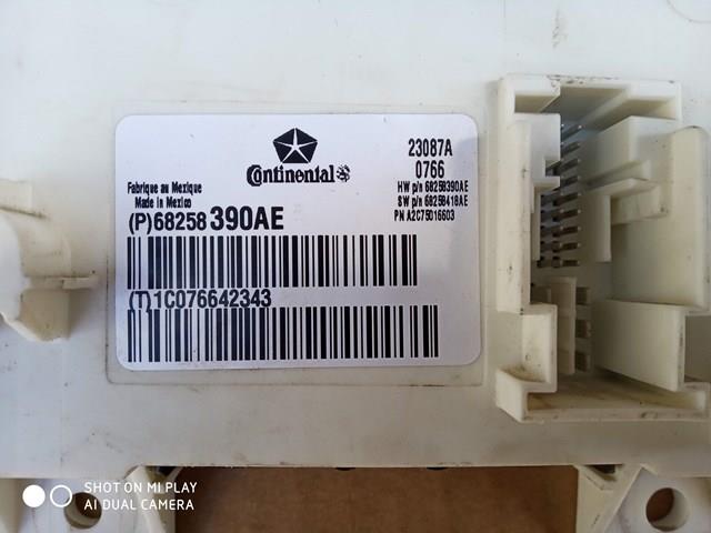  Chrysler 68258390AE