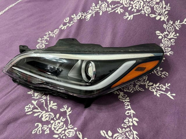 Фара ліва 92101E6120 Hyundai/Kia