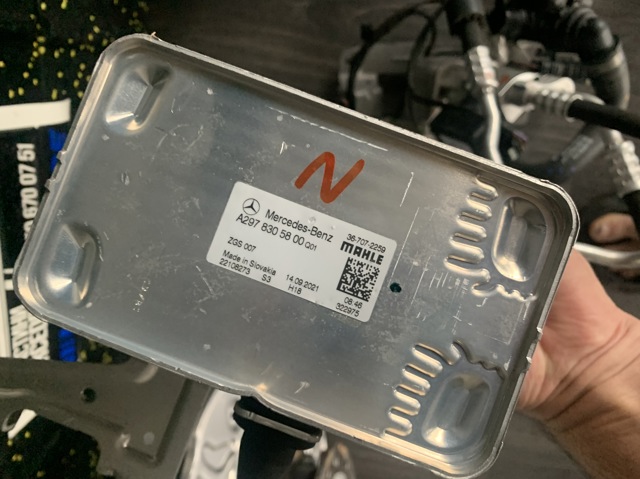 Теплообмінник батарейного модуля Mercedes A2978305800 ціна, від 110.11 USD