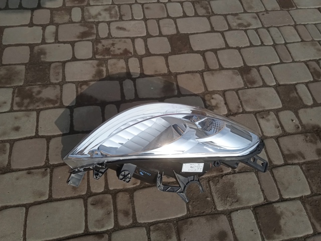 Фара правая Polcar 579210E ціна, від 128.69 USD