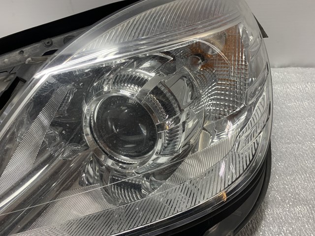 Фари Mercedes A2128200361 ціна, від 160.65 USD