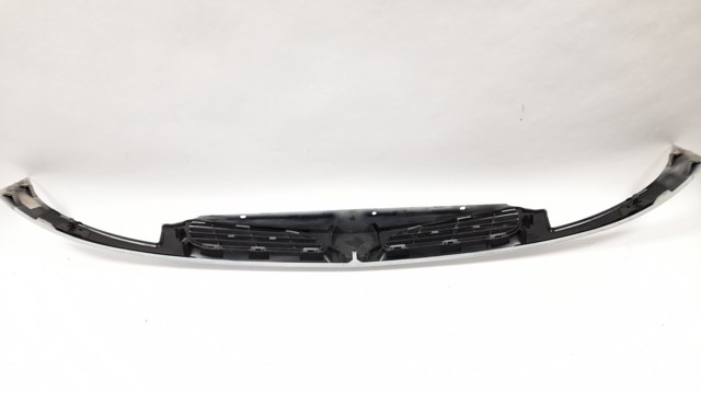 8200186288 Nissan/Infiniti Решітка радіатора