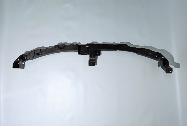 Кронштейн бампера переднього, центральний FPS FP5053930