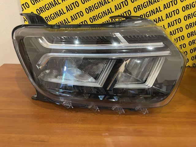 Фара права 260103389R Renault (RVI)