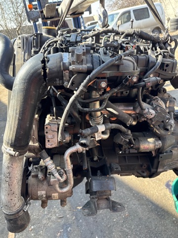 Купити Двигун Hyundai H-1 STAREX Starex 