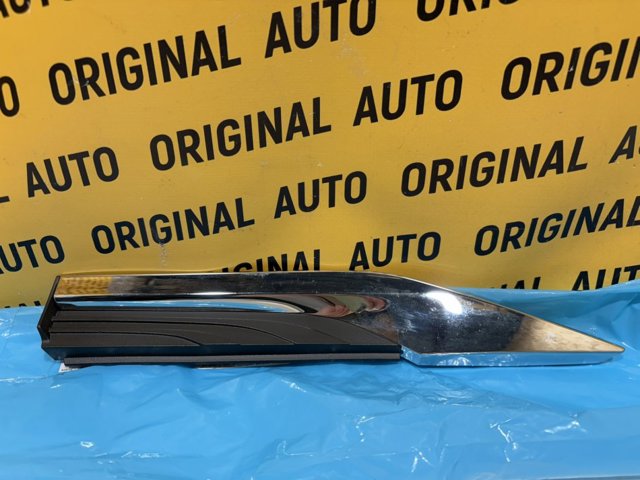 Молдинг переднього лівого крила 638255NA0A Nissan/Infiniti