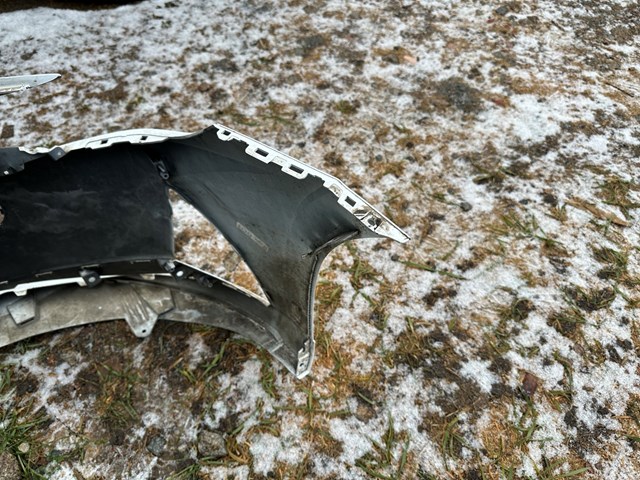 Накладка бампера переднього Hyundai/Kia 86511AA010 ціна, від 319.55 USD