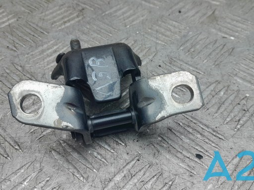 KD5373210A Mazda Петля задніх лівих дверей