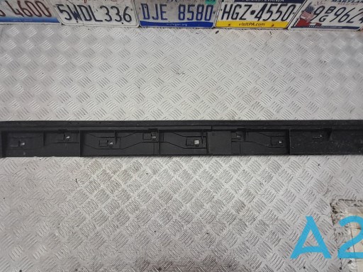 Накладка зовнішня (молдинг) порога, правий Mazda CX-5 