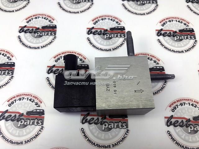 Кран системи опалення Mercedes A2228305206 ціна, від 425.41 USD
