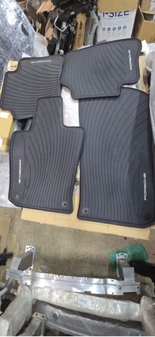 97004480008 Porsche Килими салону