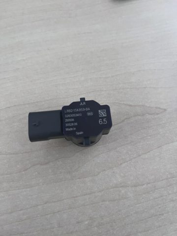 Купити LR138717 Land Rover 