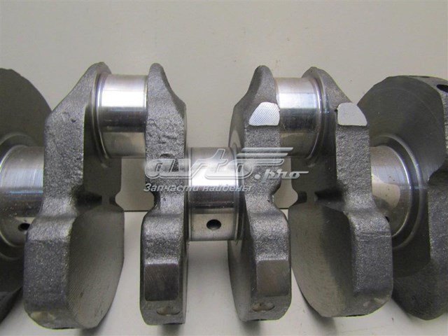 Колінвал двигуна на Toyota Corolla  E12