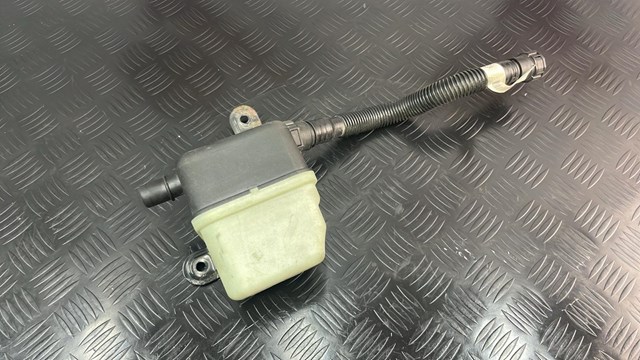 LR106366 Land Rover 