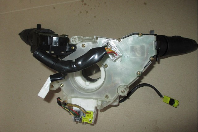  Nissan/Infiniti 25560AX700 ціна, від 22.95 USD