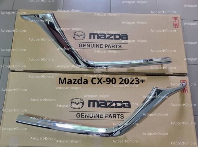 Молдинг решітки радіатора, правий Mazda KAAA507J0A