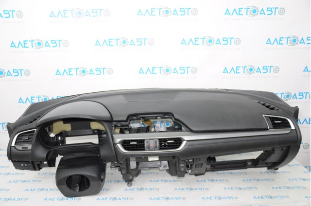 GMG56035002 Mazda Передня панель