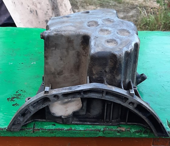 Піддон масляний картера двигуна R6650140202 Mercedes